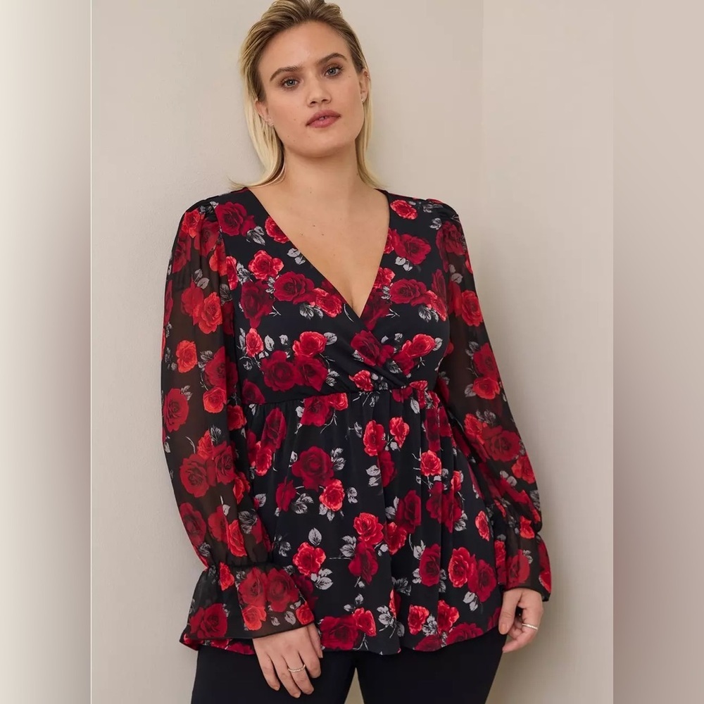 NWT torrid Black Floral 2X Babydoll Studio Knit Chiffon Sleeves Surplice Top